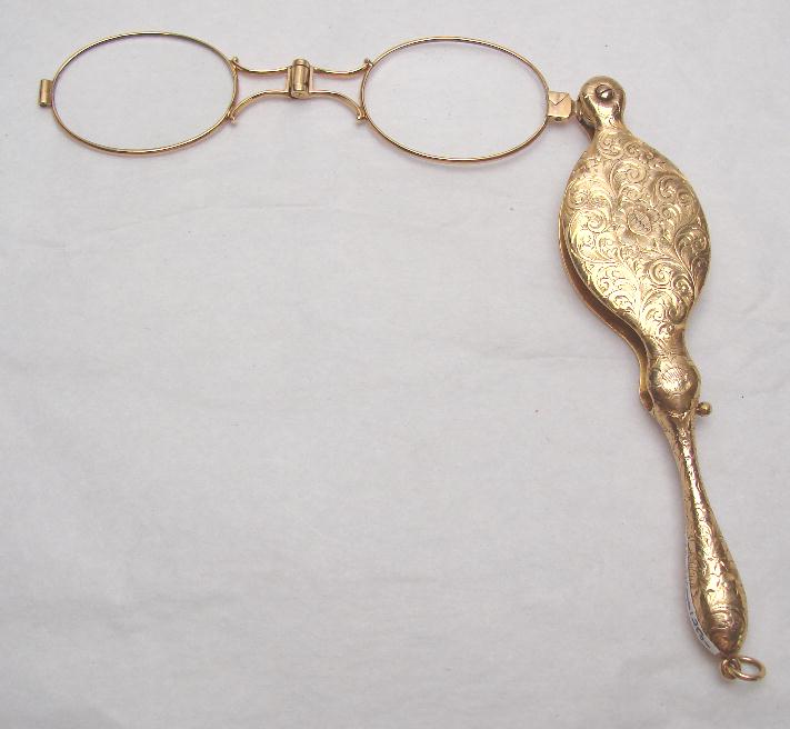 GOLD ENGRAVED ANTIQUE LORGNETTE